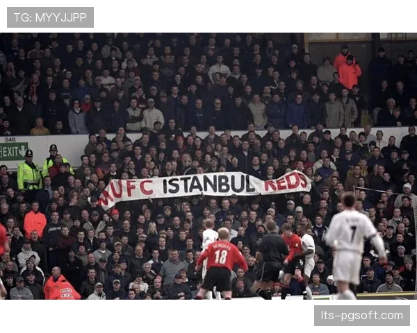 玫瑰德比历史性突破：利兹联客场首胜曼联